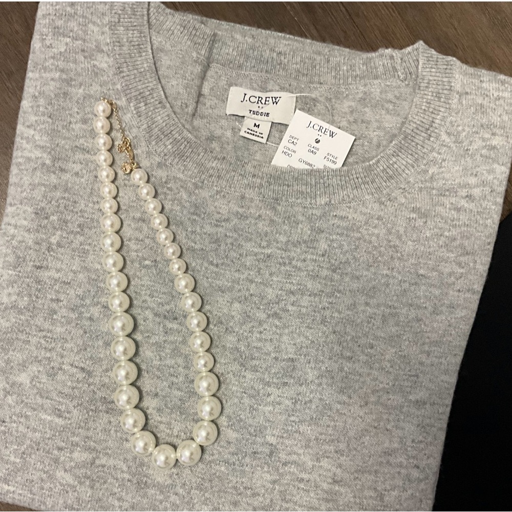 New! J.Crew Faux Pearl Necklace Pearls String of Pearls - Picture 2 of 5